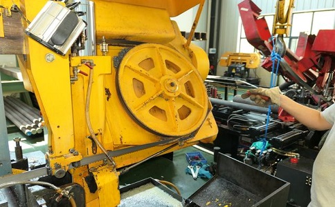 如何解决大方卧式金属带锯床切削时出现的断带现象？